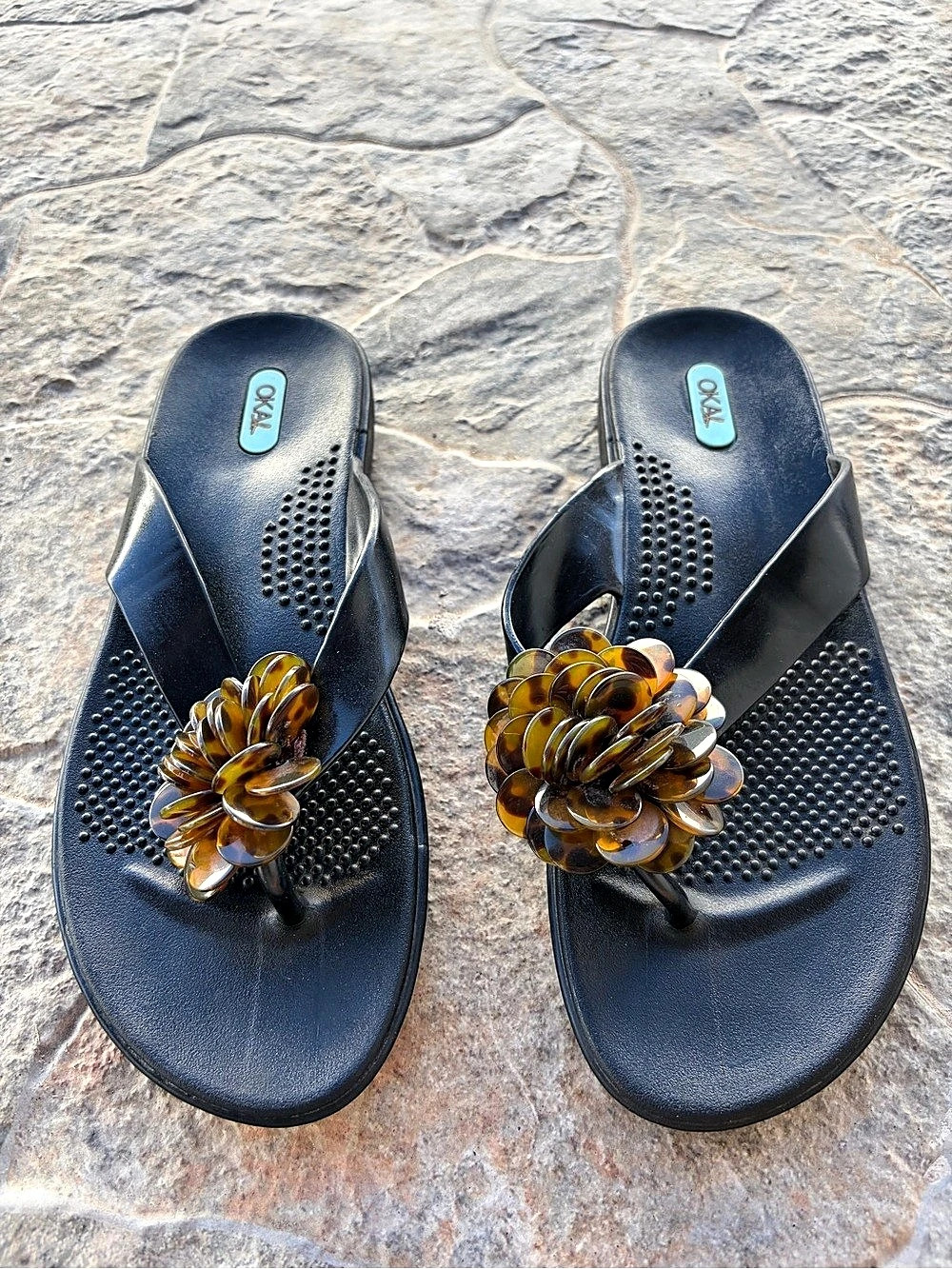Floral Embellished Black Sandals Like New size 7 1/2-8